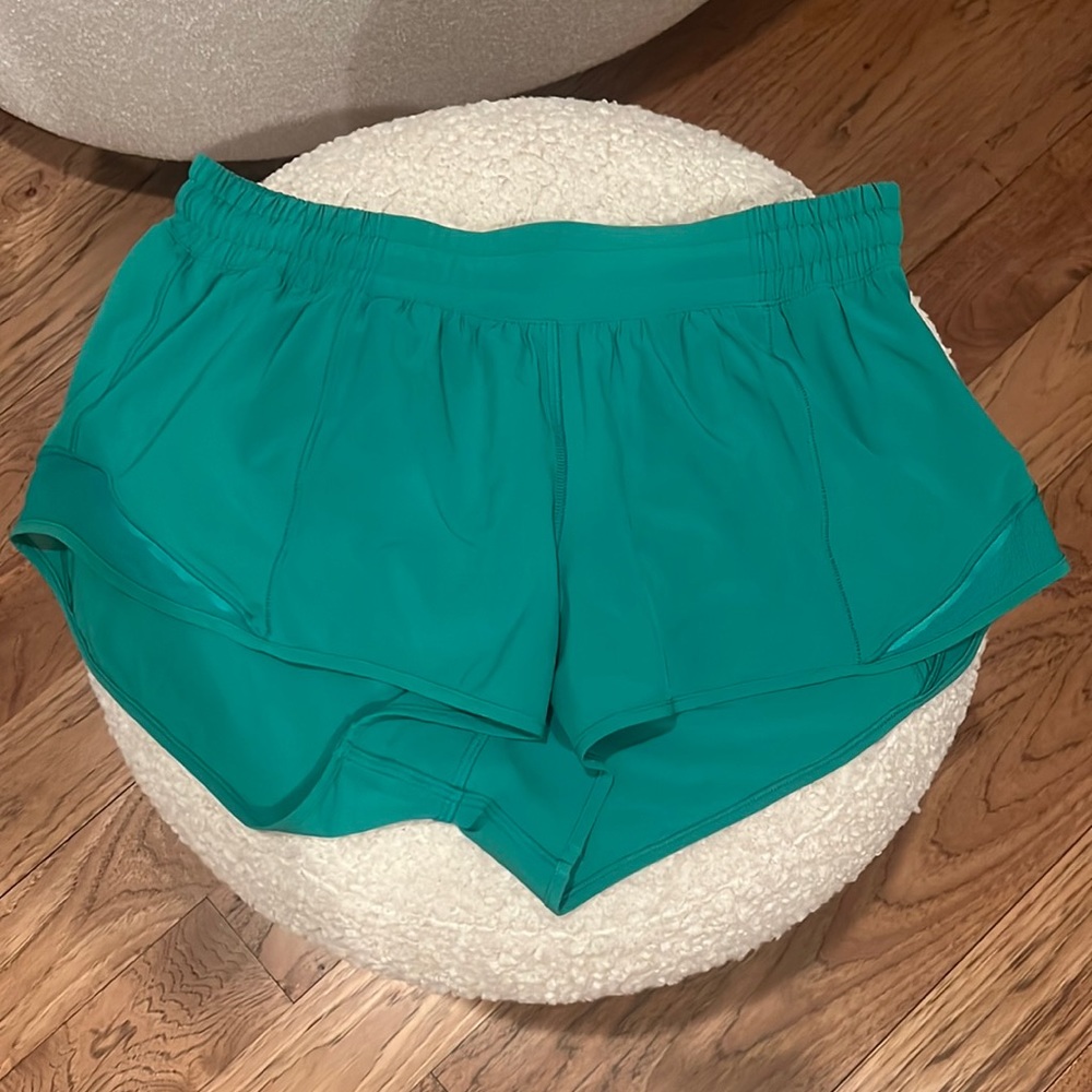 lululemon shorts! 🍋